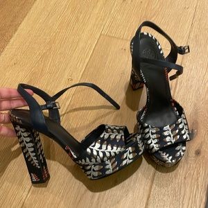 Tory Burch heels size 6